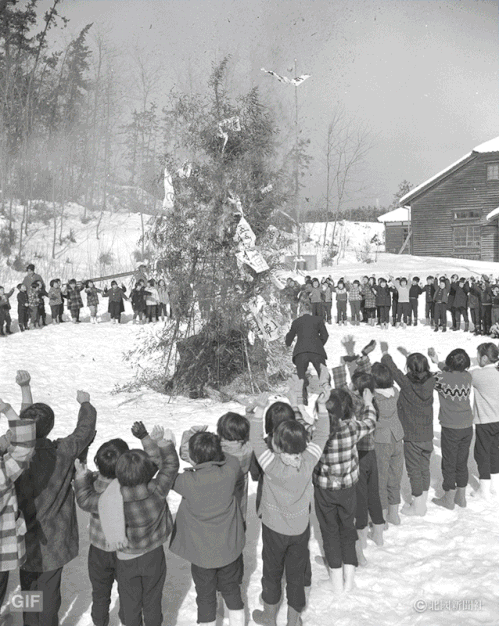 1963（昭和38）年1月14日、金沢市粟崎小学校