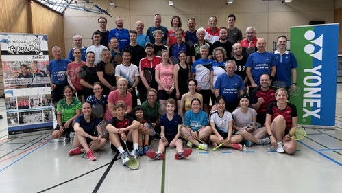 Gruppen-Foto Hans Werner Niesner Badminton Camp 2024 in Friedberg
