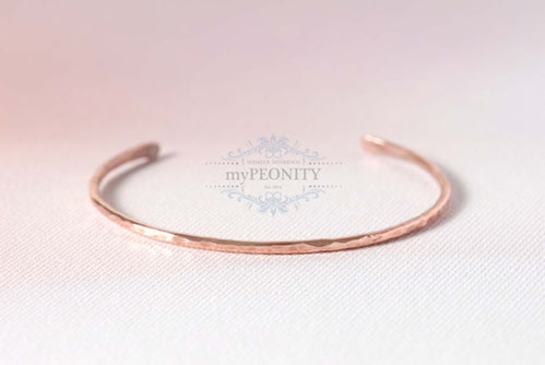 Gehämmerter Kupfer Armreif Rosé farben offen