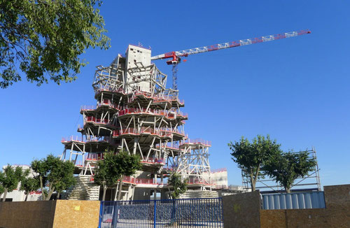 A guided tour of Maison du Projet – Luma Arles