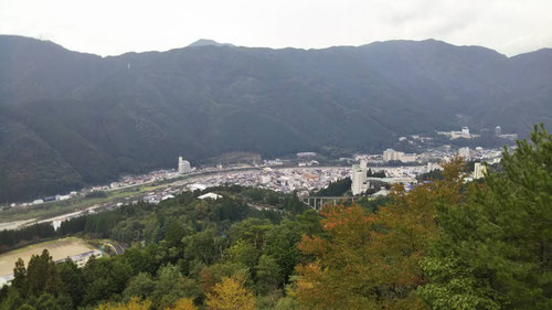 紅葉,鉄板,オサエちゃん,峰一合遺跡,縄文公園,城平見晴台,雨情公園,下呂市,コーヒー,みたらし団子,パニーニ,シングルバーナー