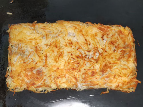 アツアツ鉄板,出し巻き玉子の秘密兵器,だし兵,ジャガイモのガレット,potato galette,しらす,シラス,千切り,外カッリカリ,中ホックホク,オサエちゃん,弱火,じわじわ