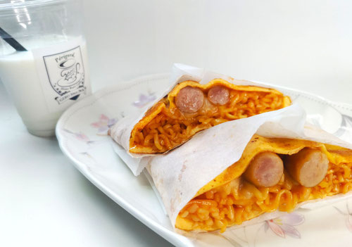 ブルダックチーズオムレツ,ブルダックソース,ブルダック炒め麺,韓国屋台,鉄板料理,だし兵,コチュジャン,アツアツ鉄板,昭和屋工業