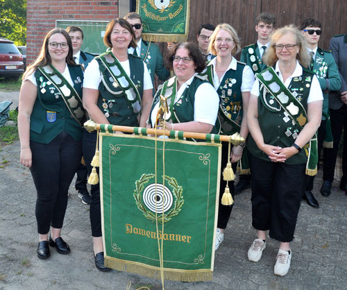 Damenbannersieger Zollbaum Wingst; Foto: Jürgen Bauer
