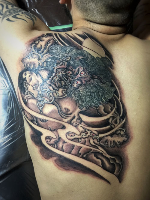 鬼 刺青