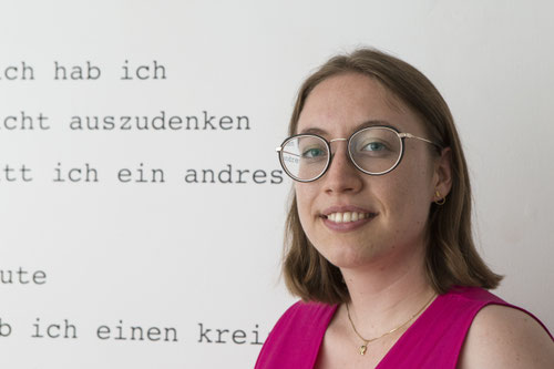 Körper gezeichnet. Ausstellung mit Klaus Rungger im Lanserhaus/Südtirol. Foto: Karin Schmuck