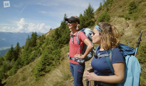Barbara Wiegele beim Dreh der TV Doku "Alpe Adria Trail - da will ich hin!" für den Saarländischen Rundfunk, September 2022