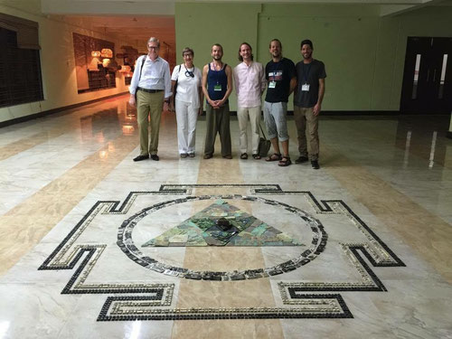 Schweizer Botschafter & seine Frau, Patrick Felber, Raphael Perret, Silvan Suter, Adrian Gupser