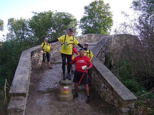 Los primeros en llegar al pont vell del bruguer ya estaban celebrándolo