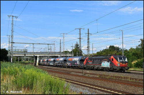 In Luth. Wittenberg Hbf. treffe ich am 20. Juli 2025 Budamar 383 221-9 mit Getreidezug an