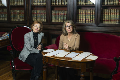 Las comisarias de la Exposición, Reyes Utrera y Arantxa Domingo, explican desde el rigor histórico los aspectos más sobresalientes  de la reina promoviendo su labor social y humanitaria además de ser la última reina española en habitar el Palacio Real.