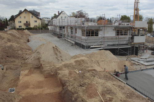 Situation während einer baubegleitenden Ausgrabung