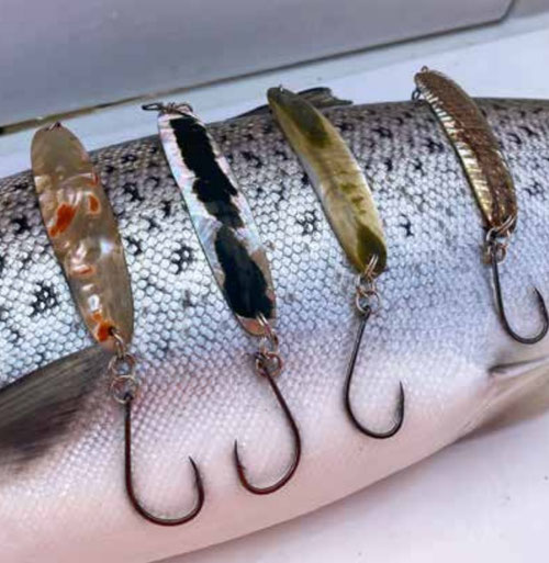 Drill Point Fishing Onlineshop Unterkategorie Boot-& Schleppfischen-Zubehör, Produktangebote Perlmuttspangen, Perlmutterlöffel, Pearl, Shell, Schlepplöffel. Jetzt eine Perlmutter-Spange zum Schleppfischen günstig online kaufen. 