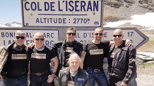 Motorradclubs und -vereine auf Pässe.Info