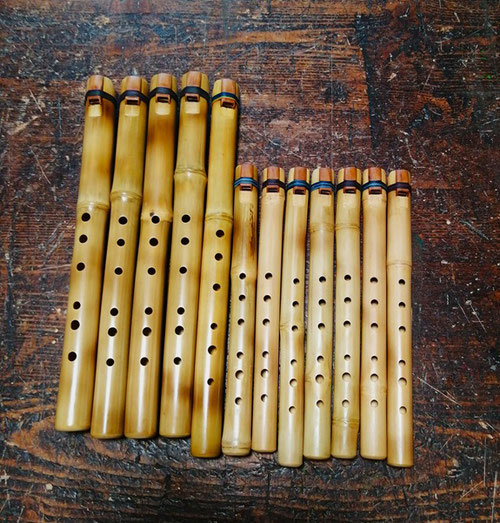 チャビーホイッスル「丸竹笛}C管・G管製作中 ~最終カシュ―塗り~