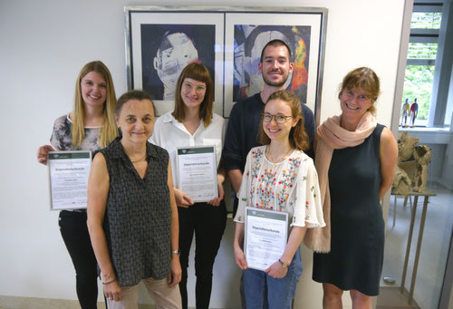 Stipendiaten 2018 I Von links: Maren Witt, Prof. Scheibenbogen, Caroline Frädrich, Marven Szklarski, Antonia Berz und Dr. Grabowski  I Foto: © LVS Nicole Krüger