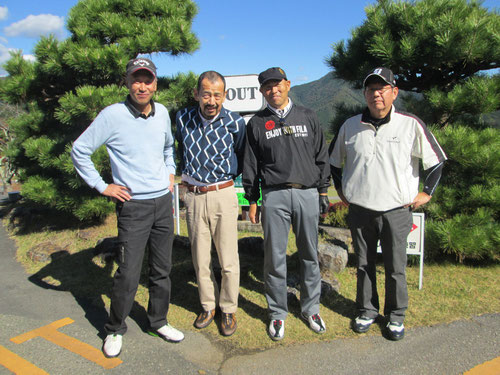 足利カントリークラブ多幸コースでお客様と