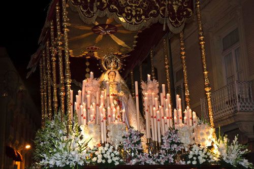 Trono Virgen del Rosario