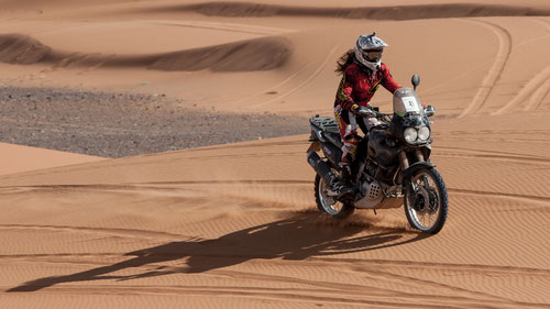 Giulia in azione sulle dune - foto di Francesco Levrini