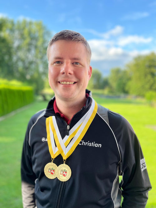 Christian Potratz mit seinen 2 errungen Goldmedaillen