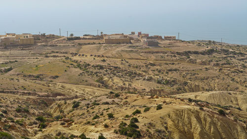 2023/04: Blick auf die Ortschaft Sidi Ahmed Essayeh (MA)