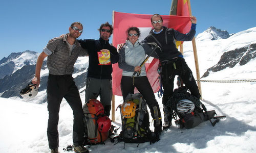 Nach erfolgreicher Besteigung zurück auf dem Jungfraujoch