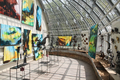 Vill'Art dans la serre du parc de château du Prieuré RDV le 13 et 14 juin 2020 Vous pouvez vous inscrire des maintenant places limitées ...A Bientôt