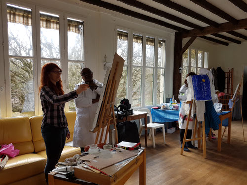 Stage intercommun'art au bord de la seine dans un lieux de calme et de sérénité ou plane une méditation artistique Ambiance assurée avec Françoise débutants et avancés.