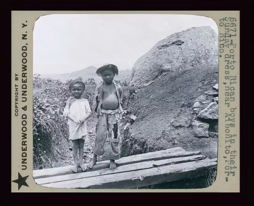 Niños puertorriqueños en traje de domingo, de Strohmeyer & Wyman. 1900. Foto: Archivo General de Puerto Rico
