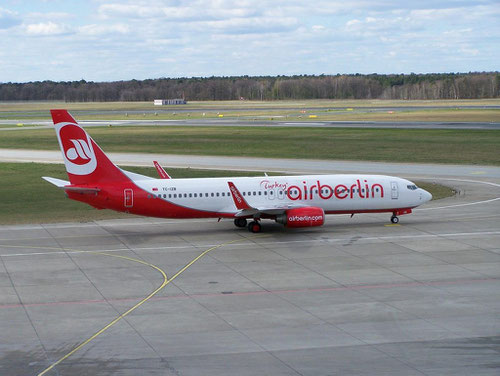 Boeing 737-800 im Farbkleid der Air Berlin Turkey/Courtesy: René Kaminski