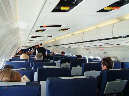 Angenehme Kabinenatmosphäre an Bord einer MD-80 der Spanair/Courtesy: René Posch