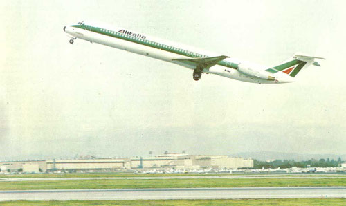 Größter Abnehmer von fabrikneuen MD-82 außerhalb der USA - Alitalia!/Courtesy: McDonnell Douglas