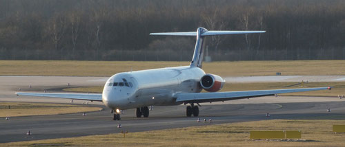 Eine der verbliebenen MD-80 in Düsseldorf/Courtesy: Vincent Ewers