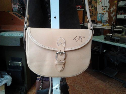 Borsa Tolfetta in cuoio naturale