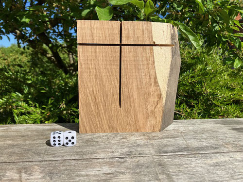 65: 16,5x16 cm              300,-