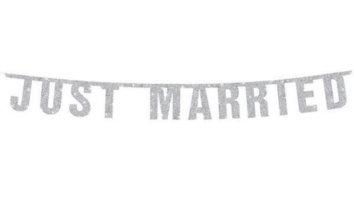 Letterslinger "Just Married" € 3,99 170cm