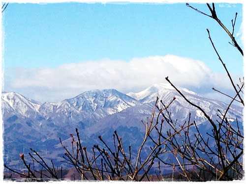 鳴神山稜線から眺める赤城山