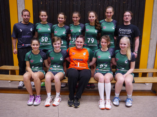 Das Team der weiblichen B-Jugend TuS Altwarmbüchen Saison 2013/2014