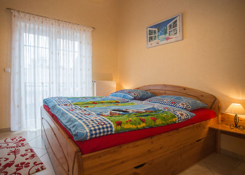 2.Schlafzimmer mit Gästebett