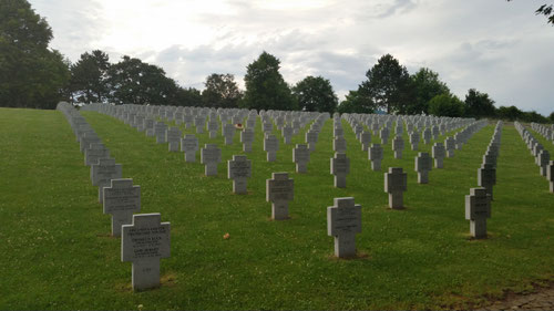 2018_06 Bergheim / Alsace / France / Cimetiere militaire allemande