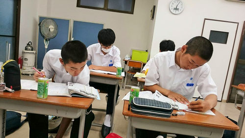 朝6:05、学校ワークを中心に、徹底的に見直します。