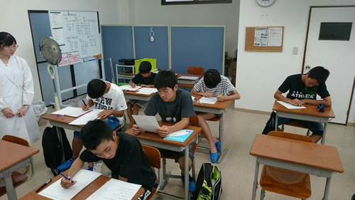 そして、また集中学習を開始。英文の練習をたくさんしています。