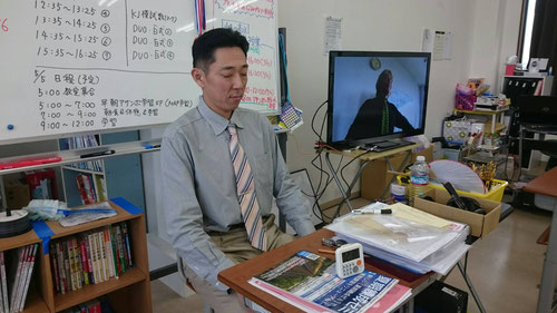 午後の学習の前に瞑想で脳のリフレッシュ