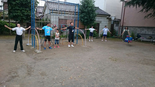 公園ではラジオ体操、そして、