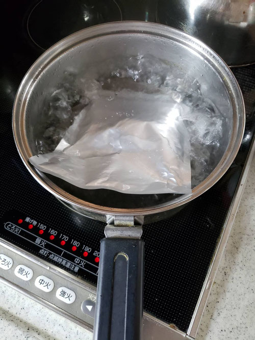 熱湯で温めること3~5分