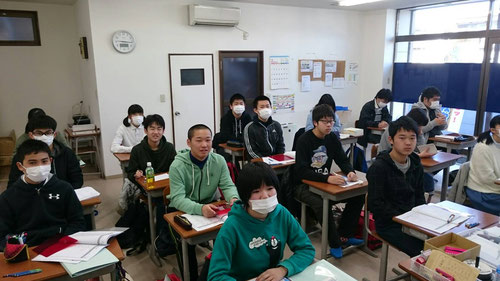 本校と同時開催のラストスパートゼミ。今日から県立入試前日までにいろいろなことをやっていきます。