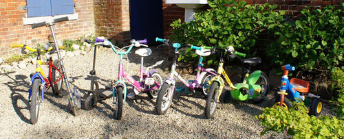 Gîte du cheval de renfort ; vélos enfants