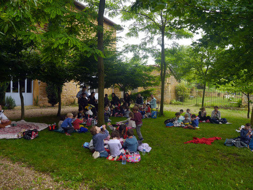 En mai 2018, l'école de Reyrieux en journée verte.
