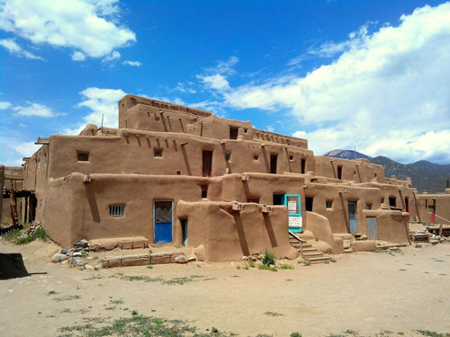 Hlaauma (North House), Taos Pueblo, NM via wikipedia