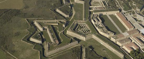  Крепость Св.Фернандо, экскурсии по крепости, гид в крепости, военная крепость, испанские крепости, крепости в Каталонии